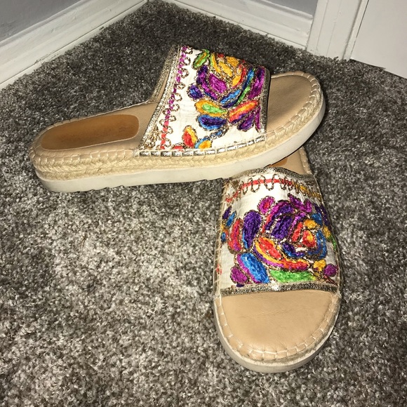 Sandals - Picture 2 of 2